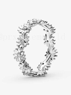 Pandora Sparkling Daisy Flower Crown Ring